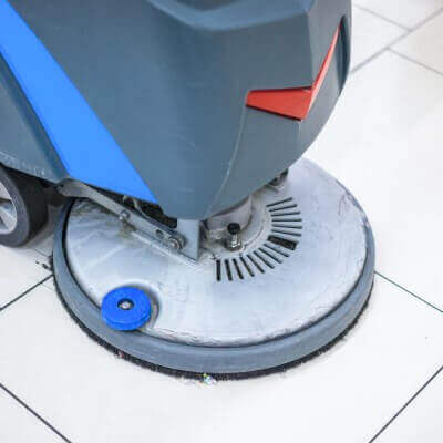 Cleaning floors with a high tech machine